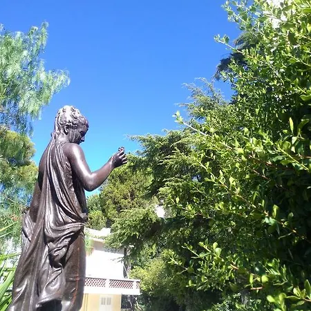 Du Chateau Νίκαια